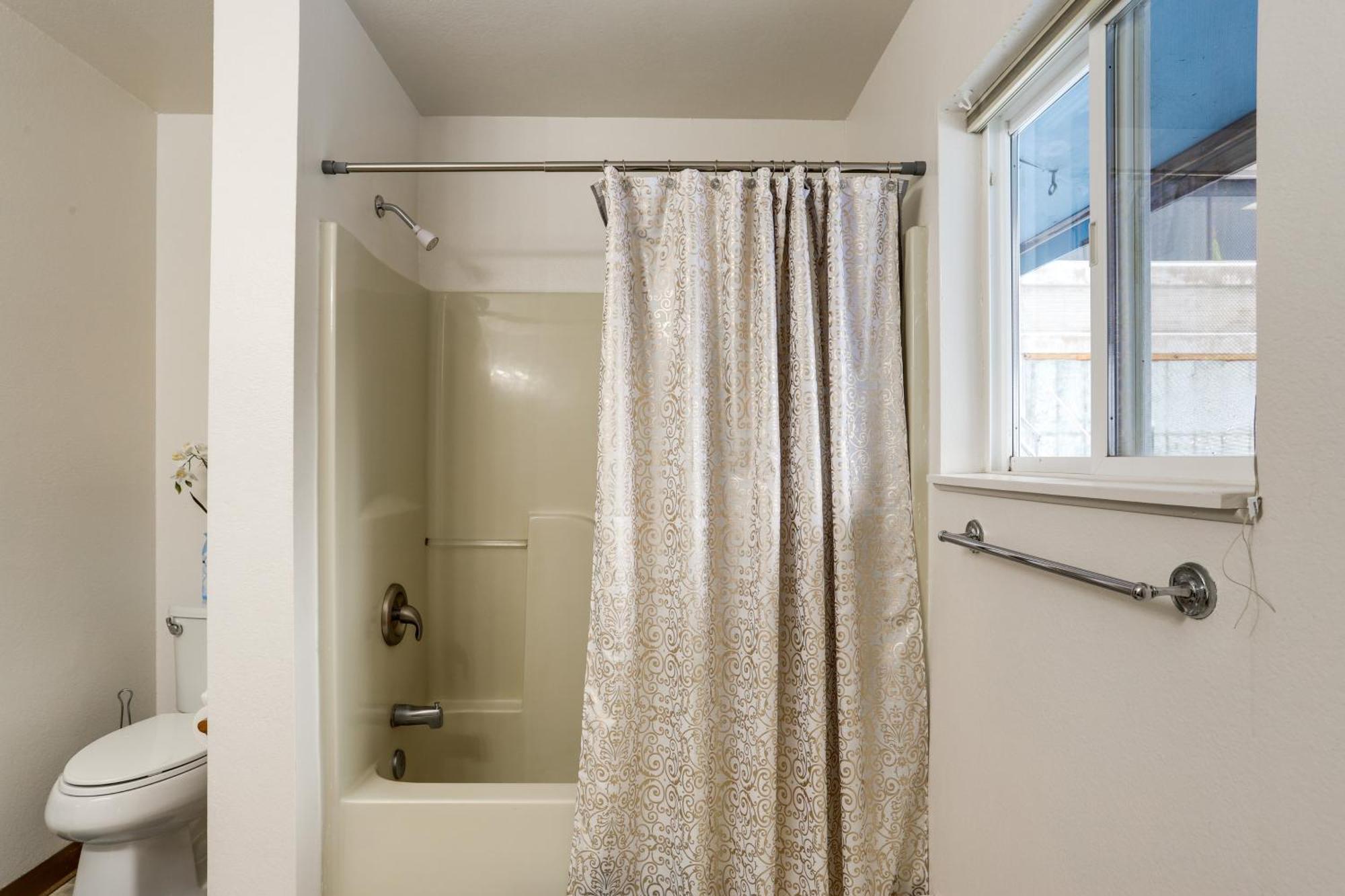 Waterfront Apt, Walk To Town And Coastal Trail! Anchorage Bagian luar foto